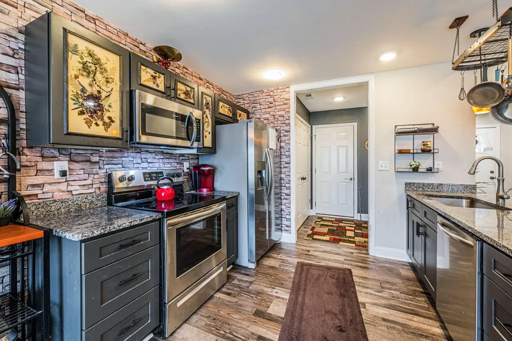 766 River Birch Road Bowling Green KY 42103