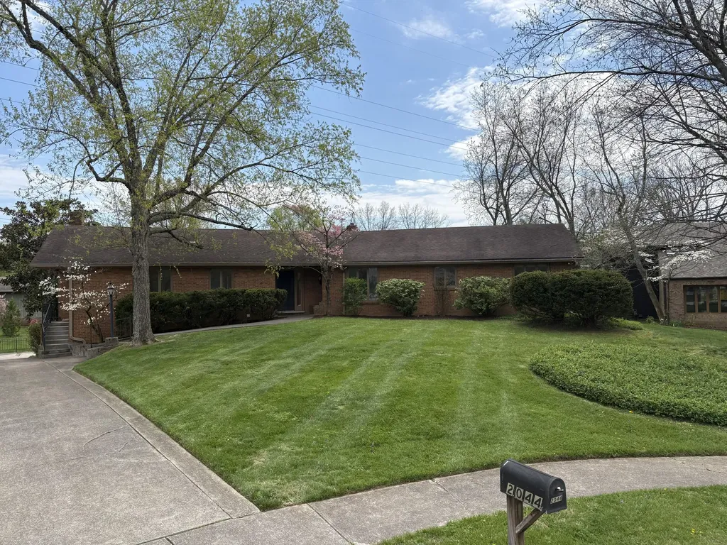 2044 Manor Drive Lexington KY 40502