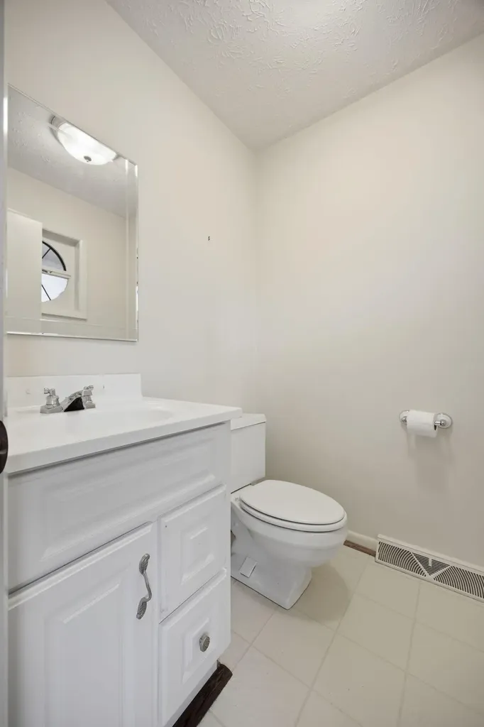 2044 Manor Drive Lexington KY 40502