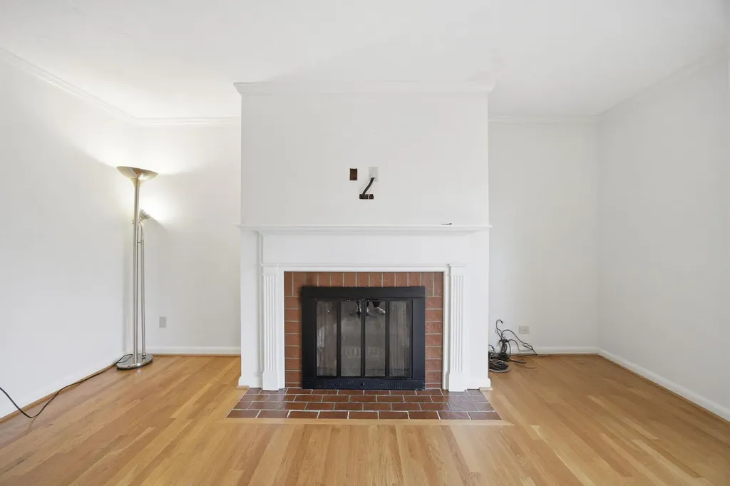 2044 Manor Drive Lexington KY 40502