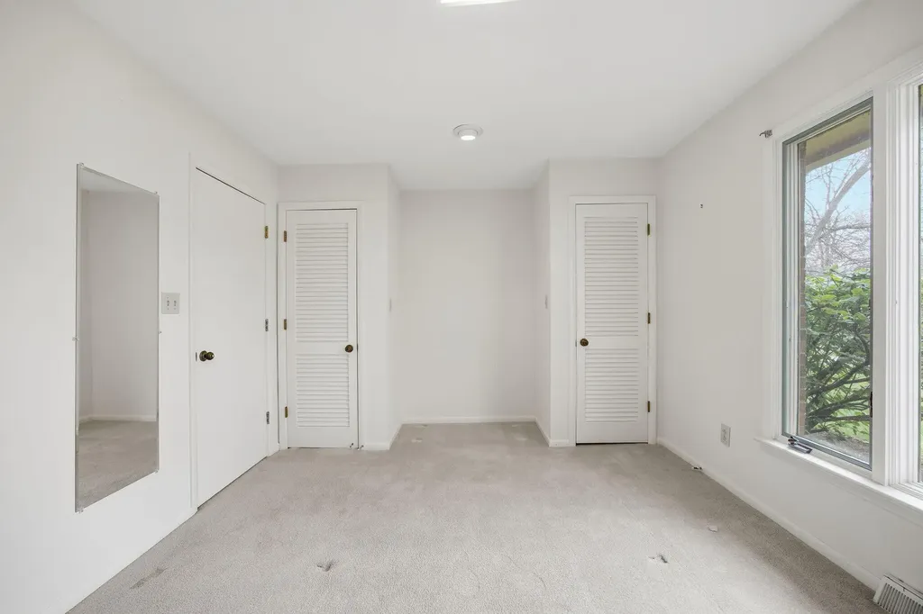 2044 Manor Drive Lexington KY 40502
