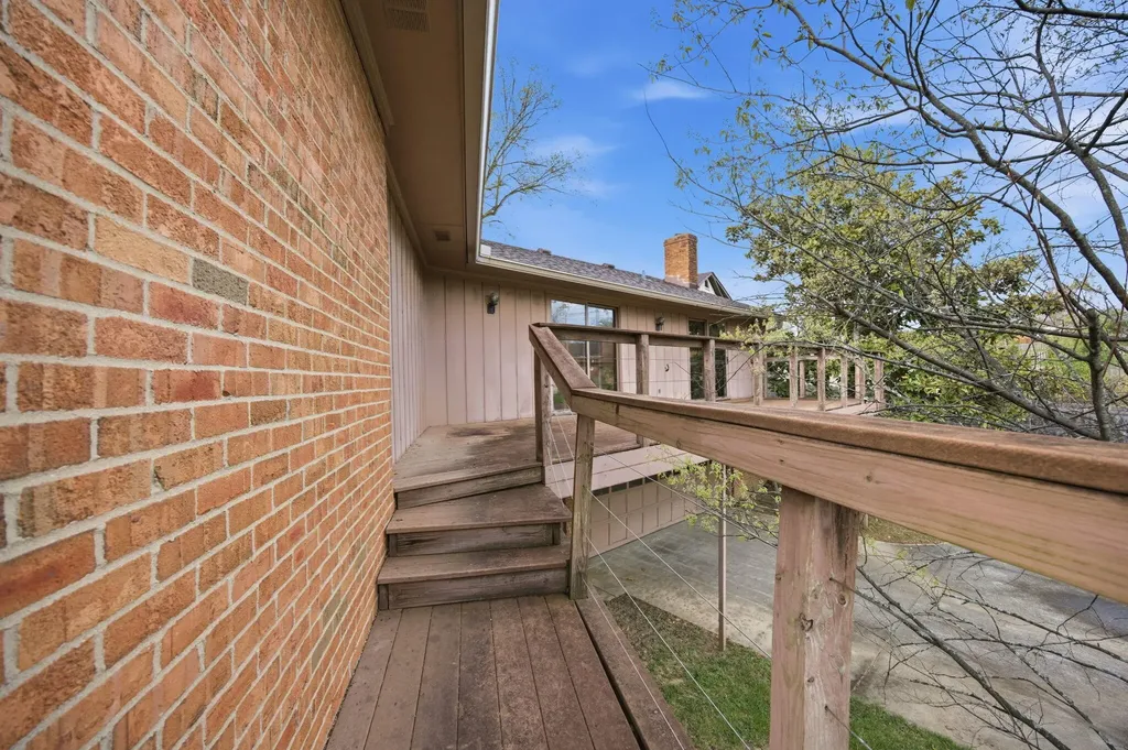 2044 Manor Drive Lexington KY 40502
