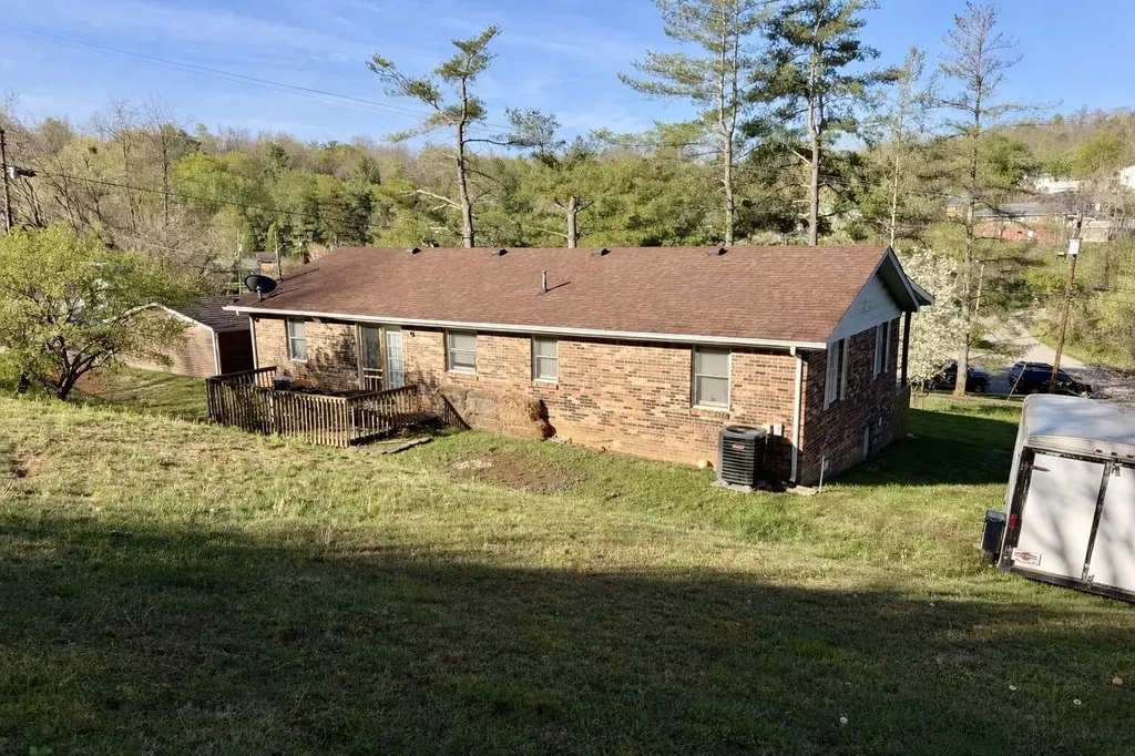 60 Ford Drive Extension Mt Vernon KY 40456