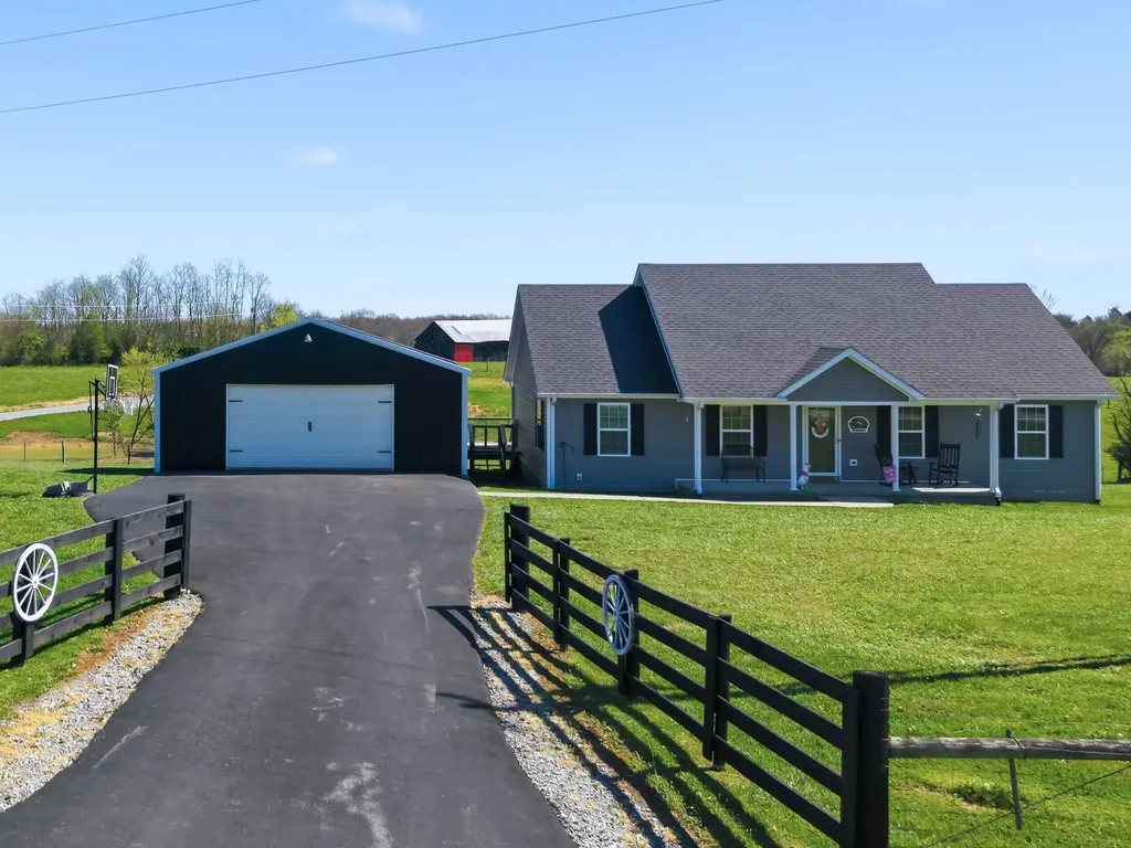 541 Oakland Lane Harrodsburg KY 40330