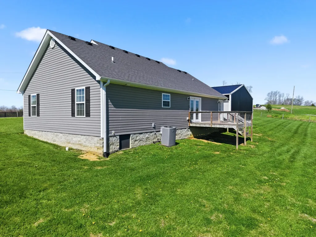 541 Oakland Lane Harrodsburg KY 40330