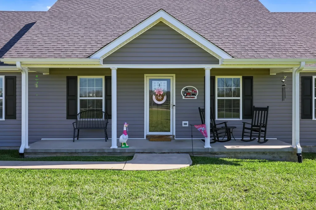 541 Oakland Lane Harrodsburg KY 40330