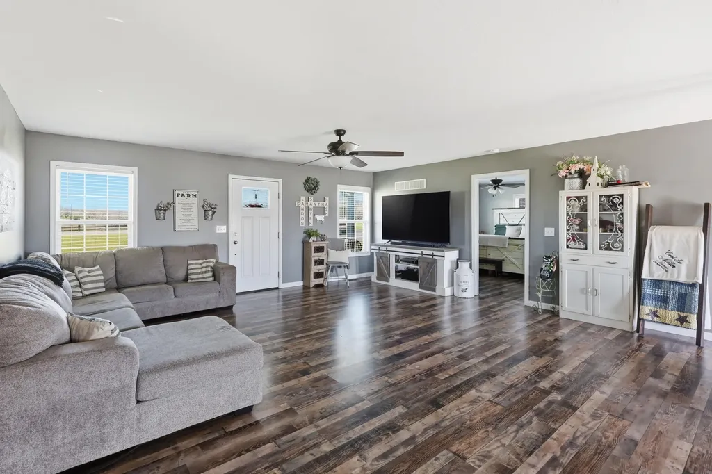 541 Oakland Lane Harrodsburg KY 40330