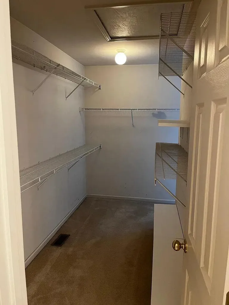 2133 Market Garden Lane Lexington KY 40509