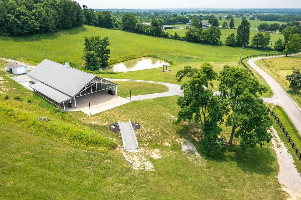 54 Burdette Knob Road Lancaster KY 40444