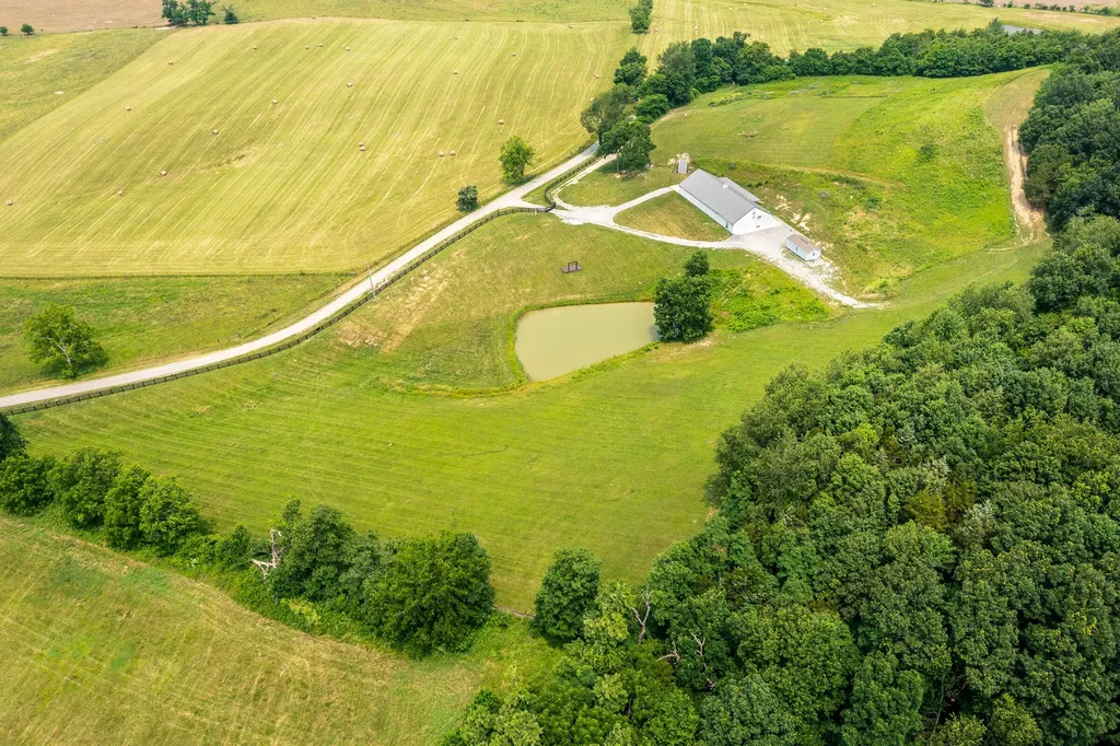 54 Burdette Knob Road Lancaster KY 40444