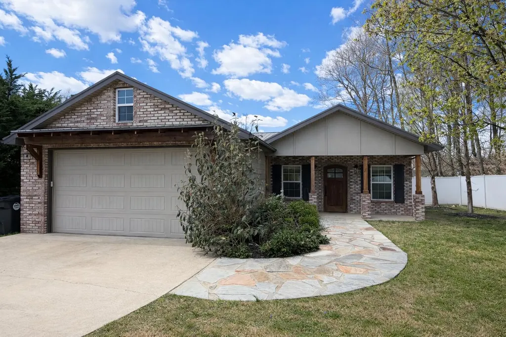 27 Mckenzie Trail Corbin KY 40701