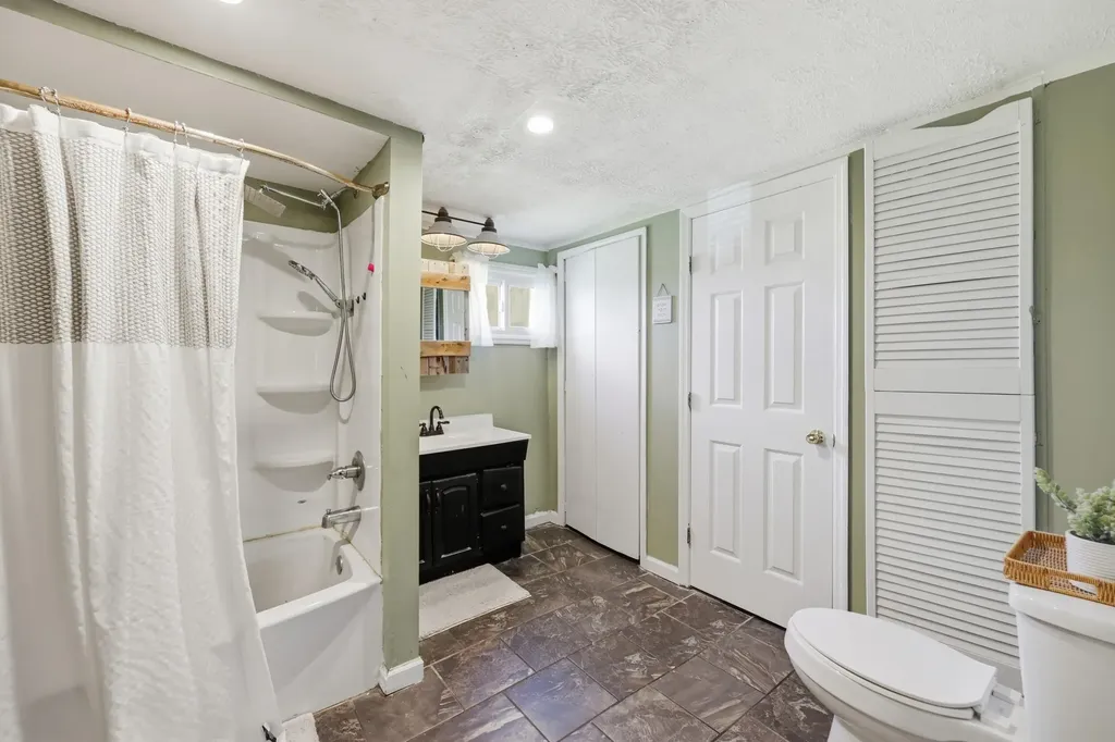 410 College Hill Road Waco KY 40385