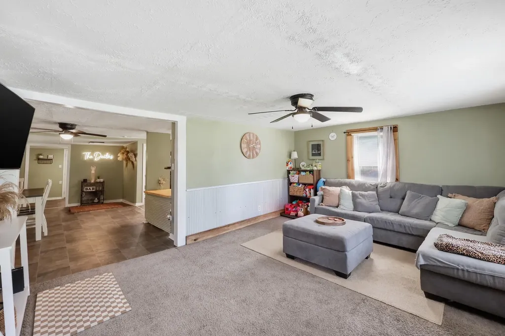 410 College Hill Road Waco KY 40385
