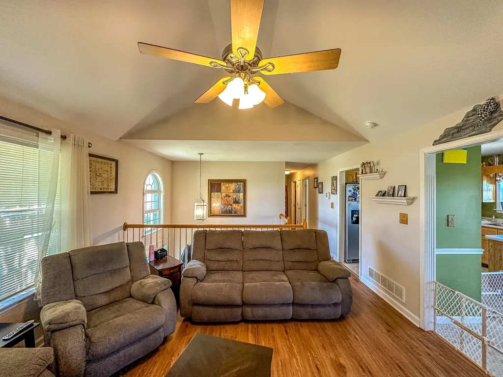 204 Saddlebrook Circle Berea KY 40403