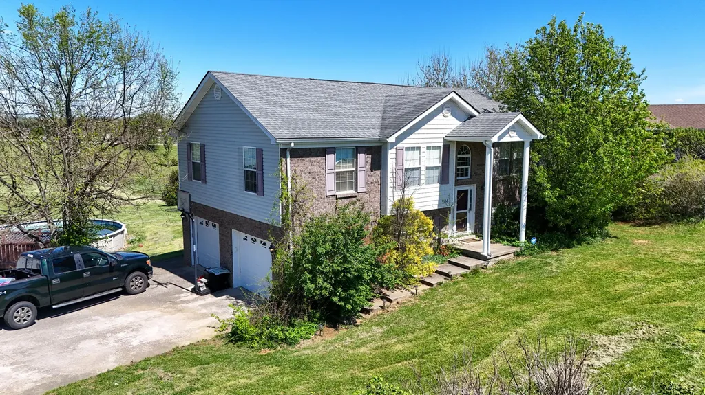 204 Saddlebrook Circle Berea KY 40403