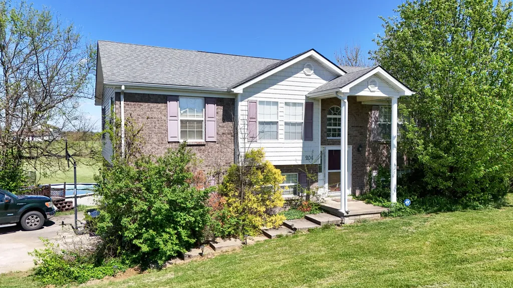 204 Saddlebrook Circle Berea KY 40403