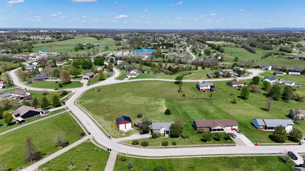 204 Saddlebrook Circle Berea KY 40403