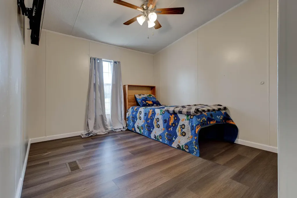 1357 State Highway 1050 Jeffersonville KY 40337