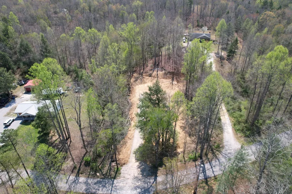 51 Valley Road Stearns KY 42647