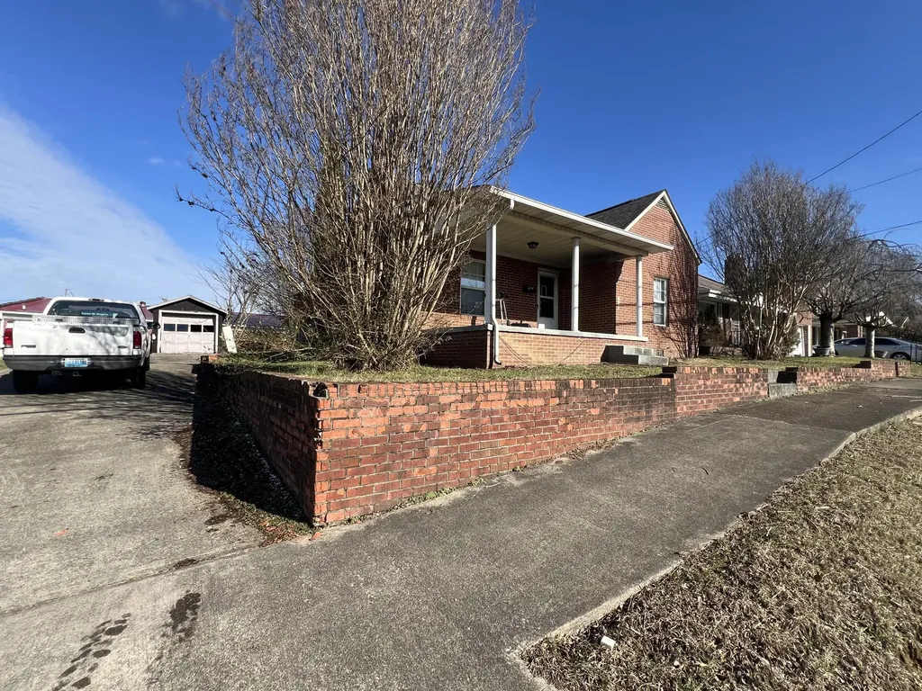 905 S Kentucky Avenue Corbin KY 40701