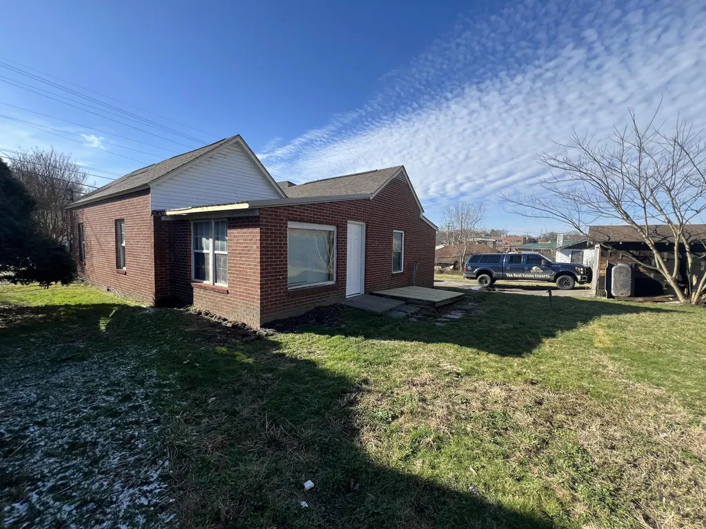 905 S Kentucky Avenue Corbin KY 40701