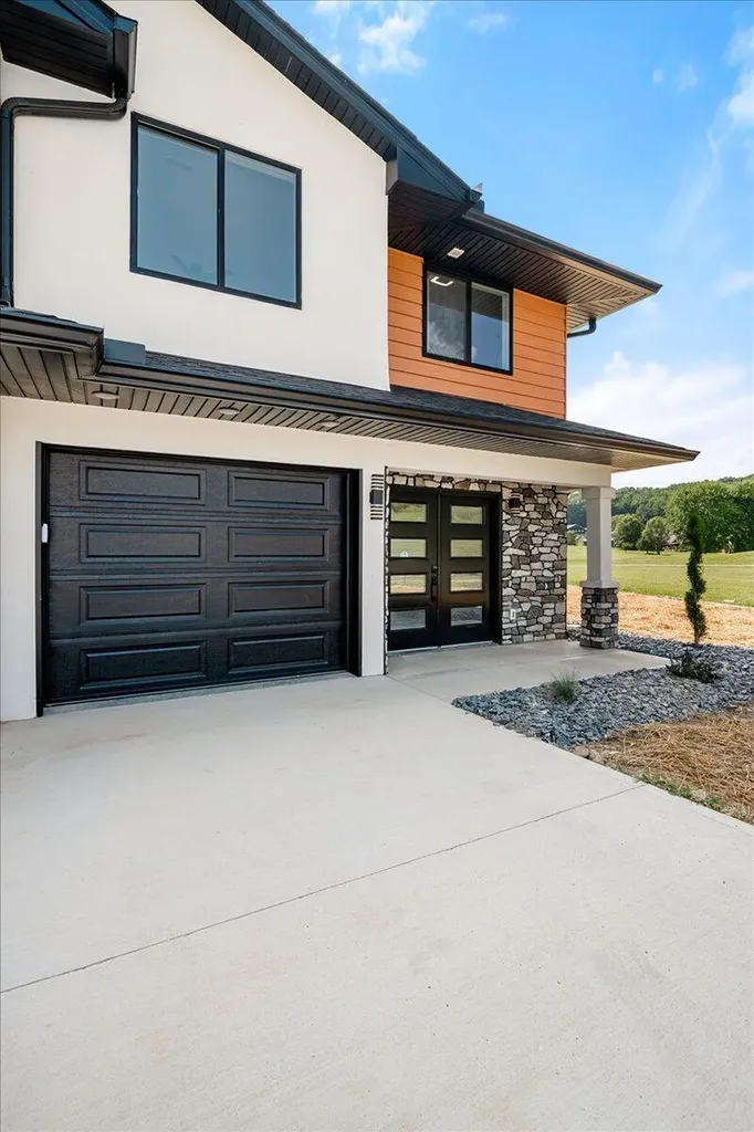 143 Crooked Creek Drive London KY 40744