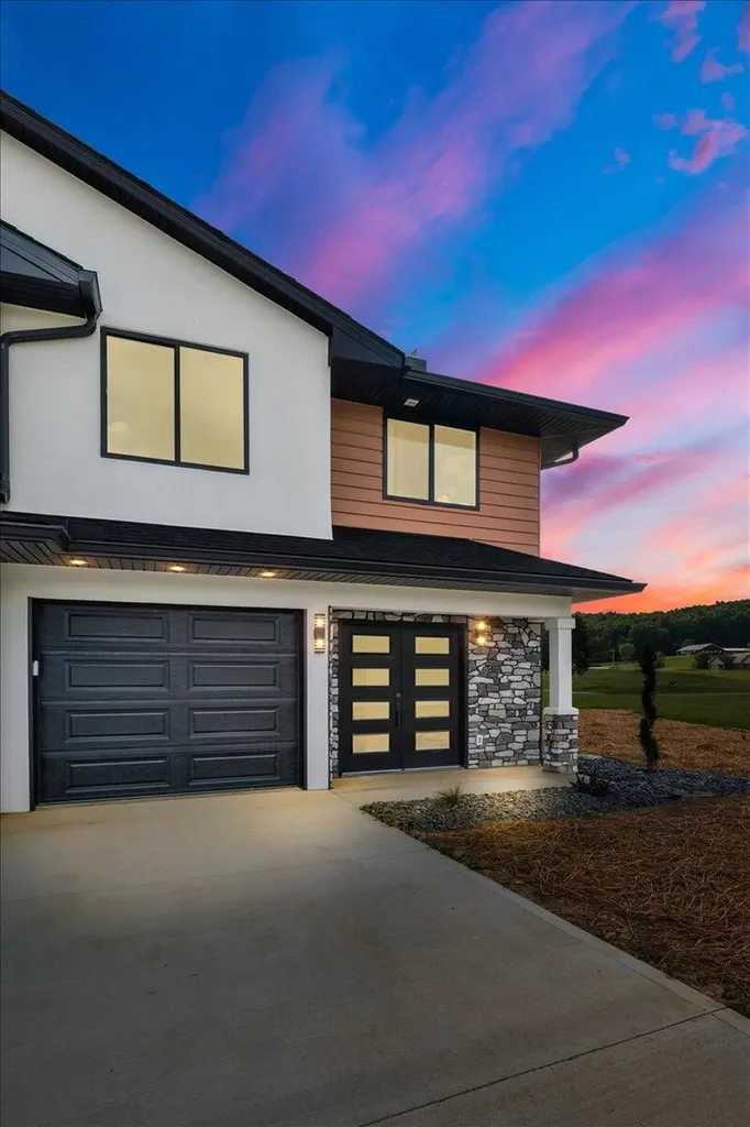 143 Crooked Creek Drive London KY 40744