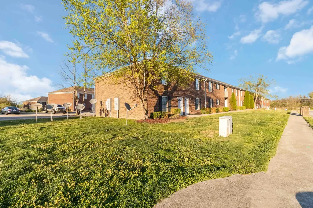 2021 Willow Drive Richmond KY 40475