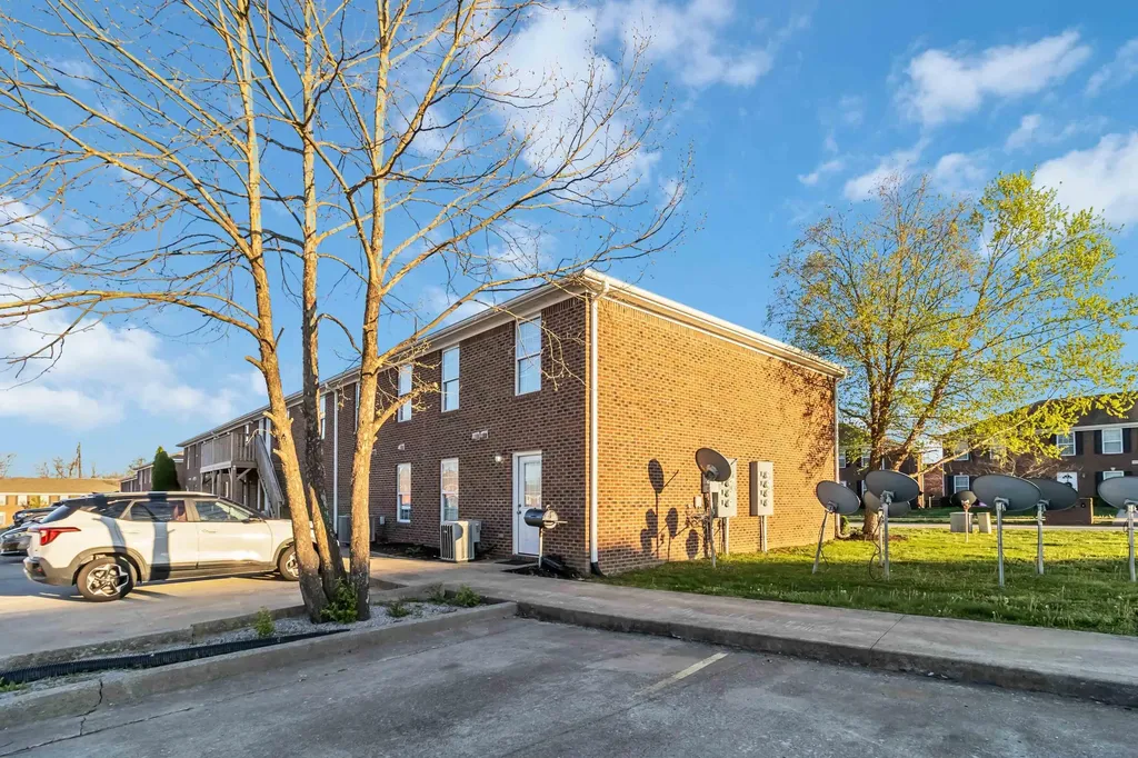 2021 Willow Drive Richmond KY 40475