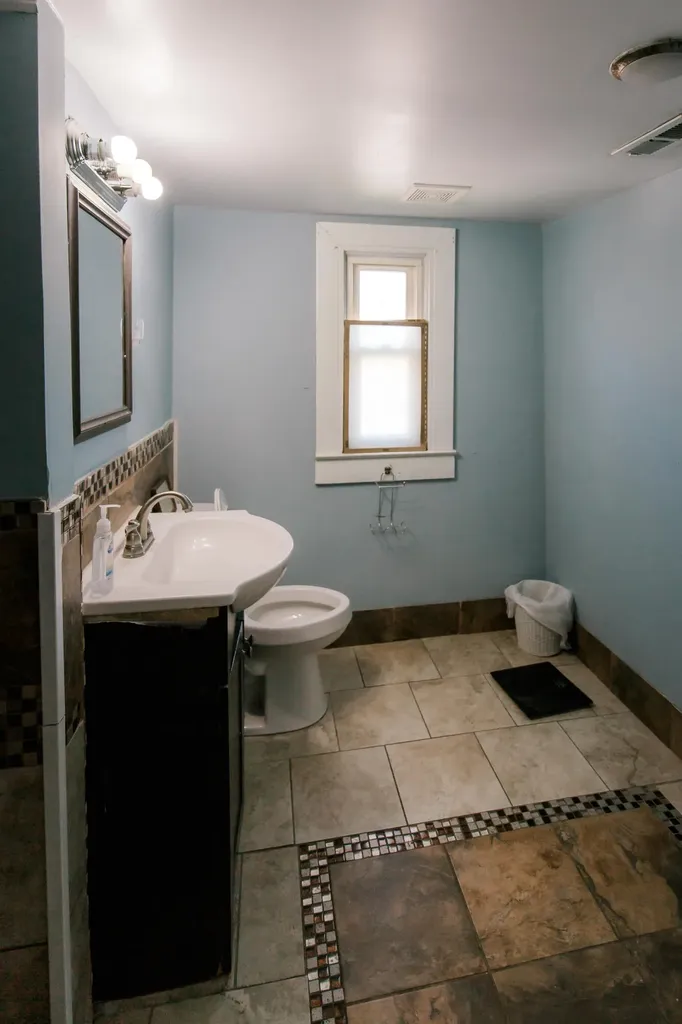 374 E Third Street Lexington KY 40508