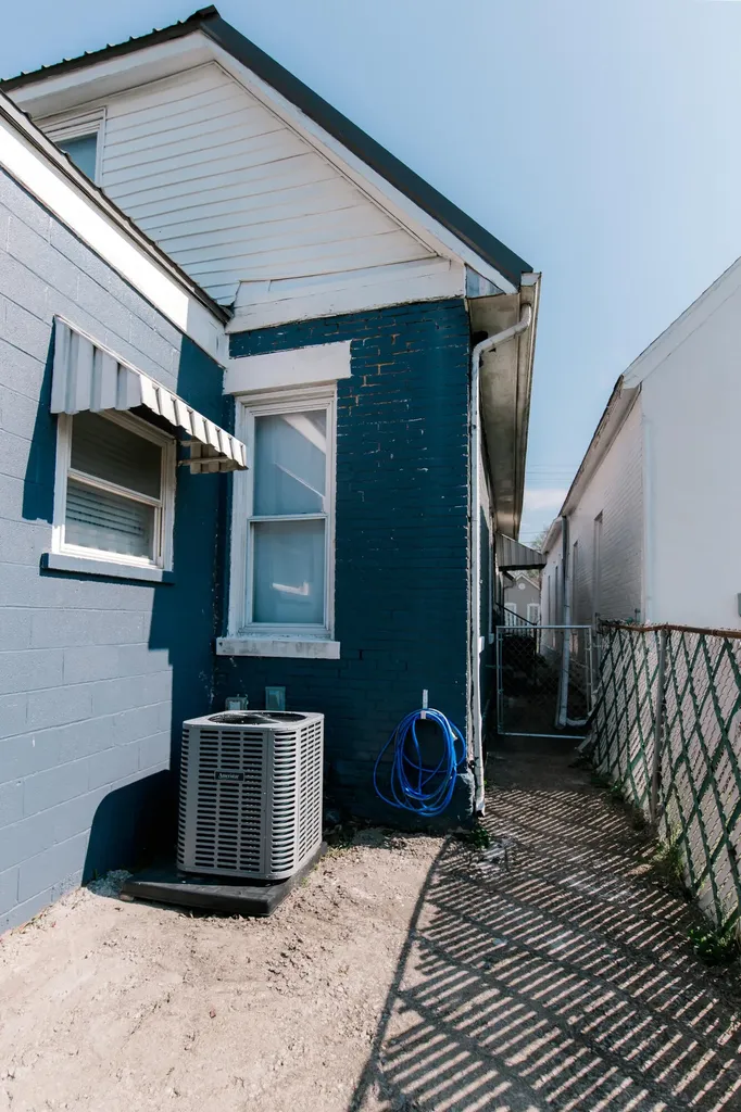 374 E Third Street Lexington KY 40508