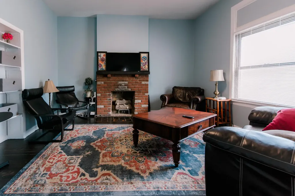 374 E Third Street Lexington KY 40508