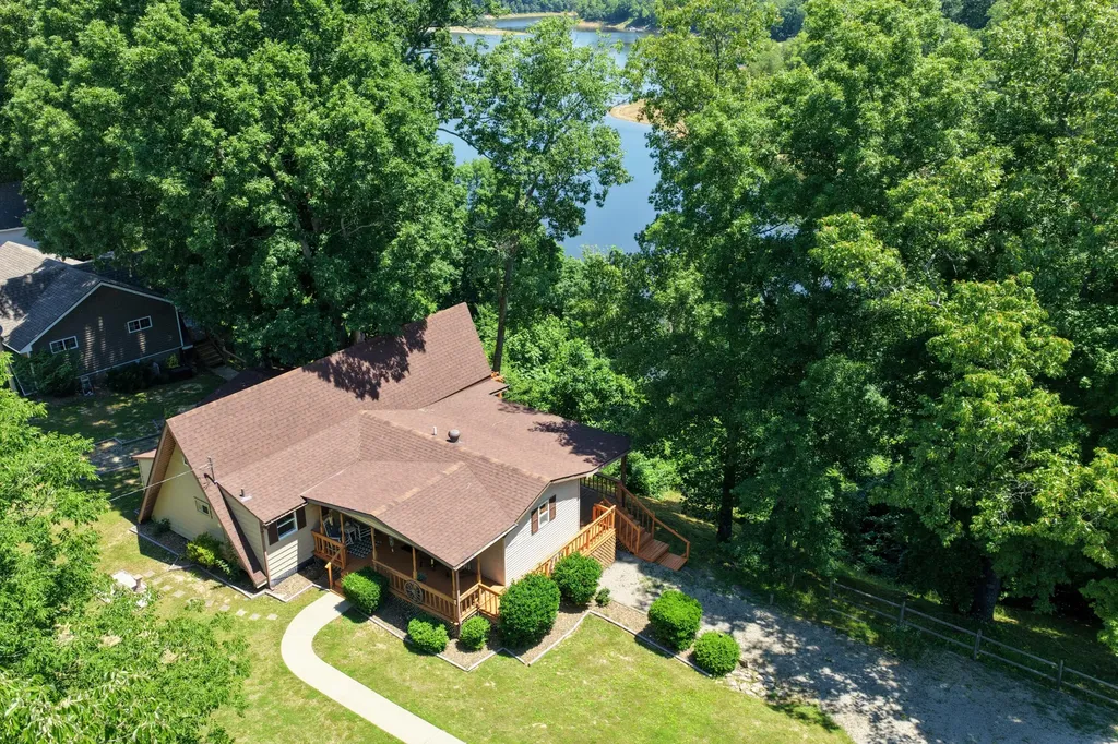 1129 Indian Ridge Road Falls Of Rough KY 40119