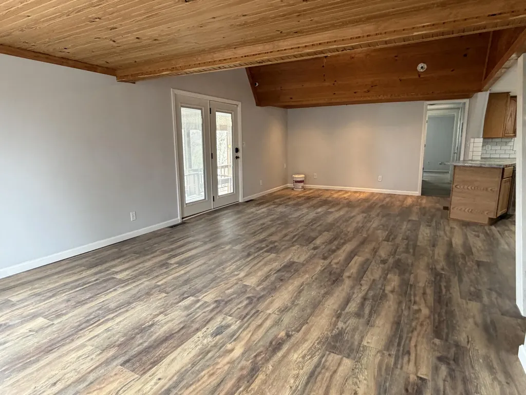 1129 Indian Ridge Road Falls Of Rough KY 40119