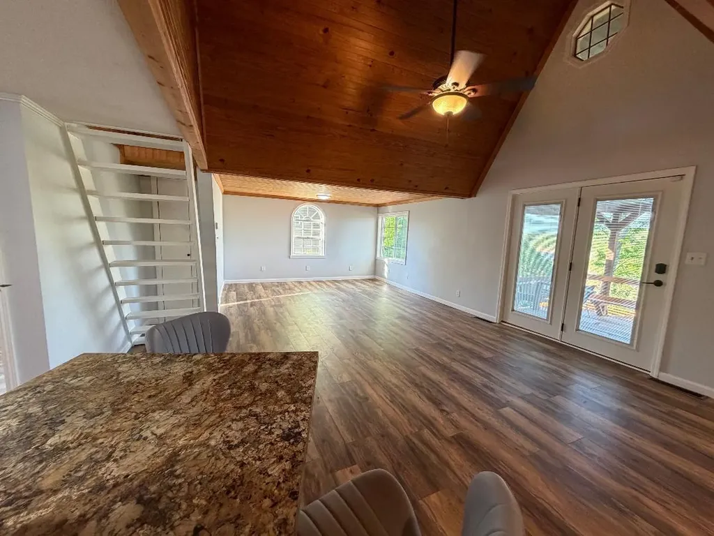 1129 Indian Ridge Road Falls Of Rough KY 40119