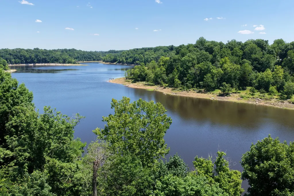 1129 Indian Ridge Road Falls Of Rough KY 40119