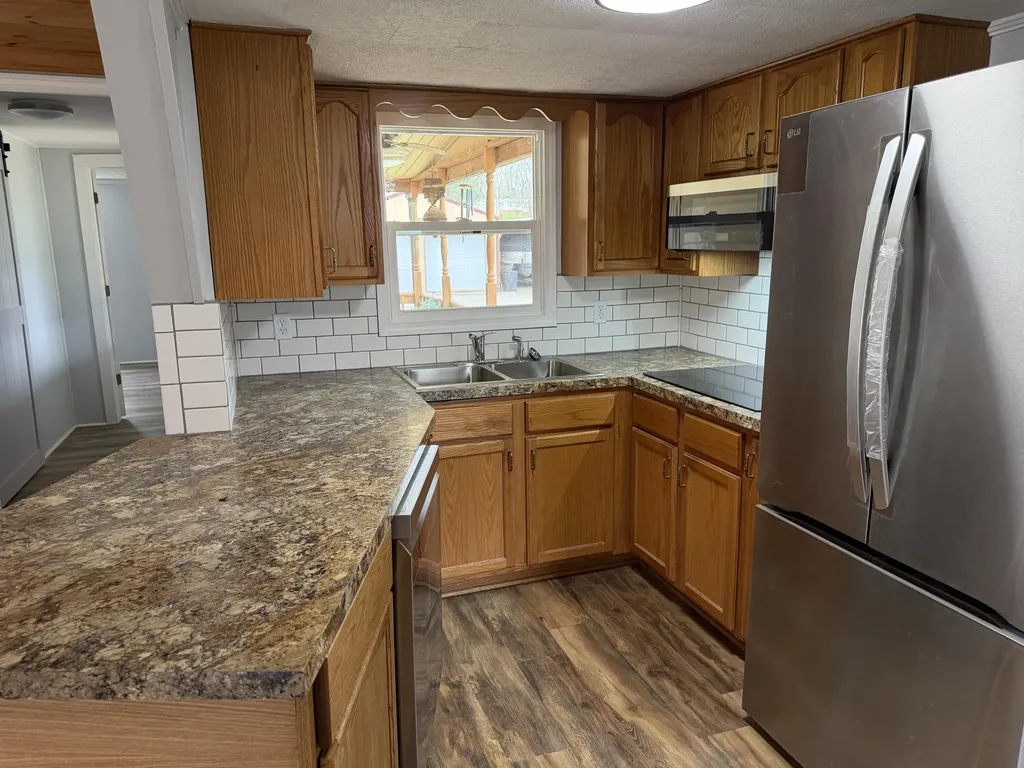 1129 Indian Ridge Road Falls Of Rough KY 40119