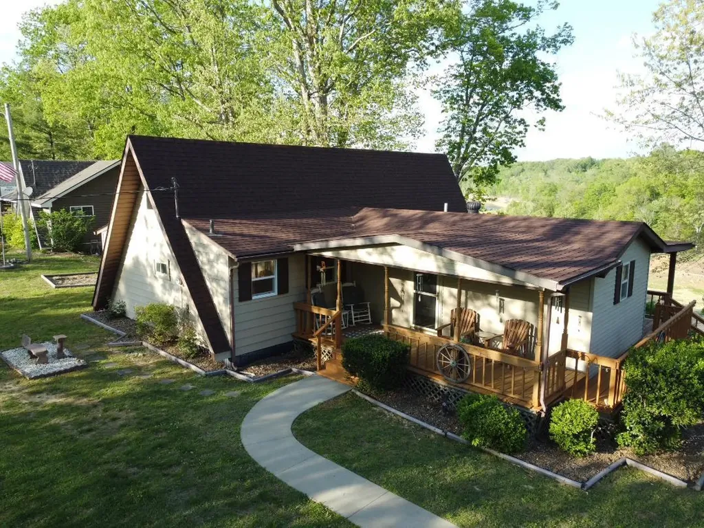 1129 Indian Ridge Road Falls Of Rough KY 40119