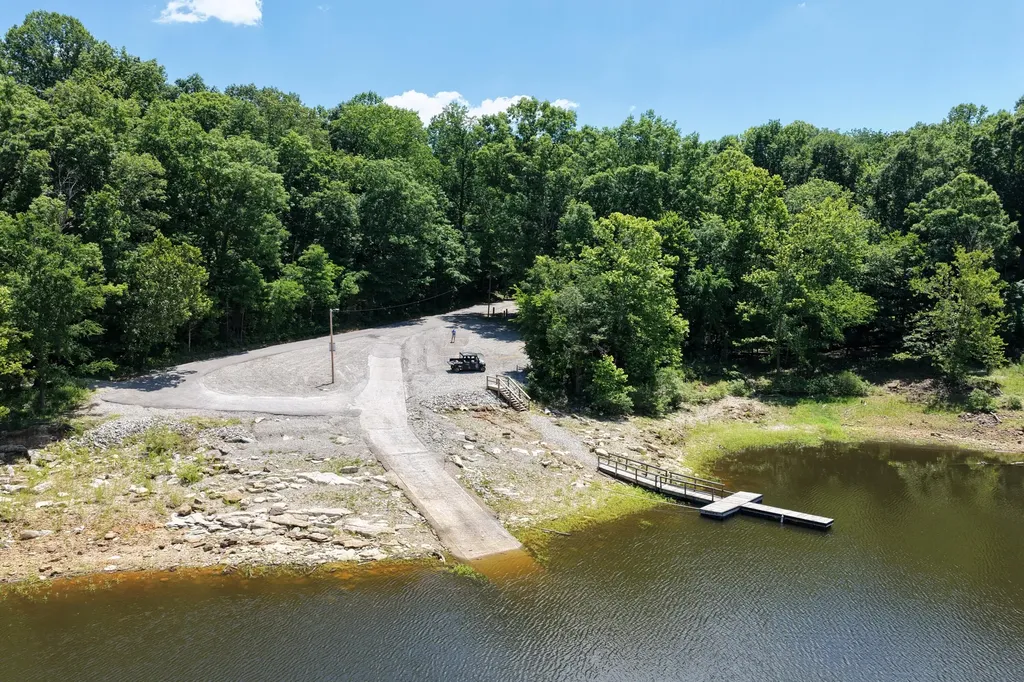 1129 Indian Ridge Road Falls Of Rough KY 40119