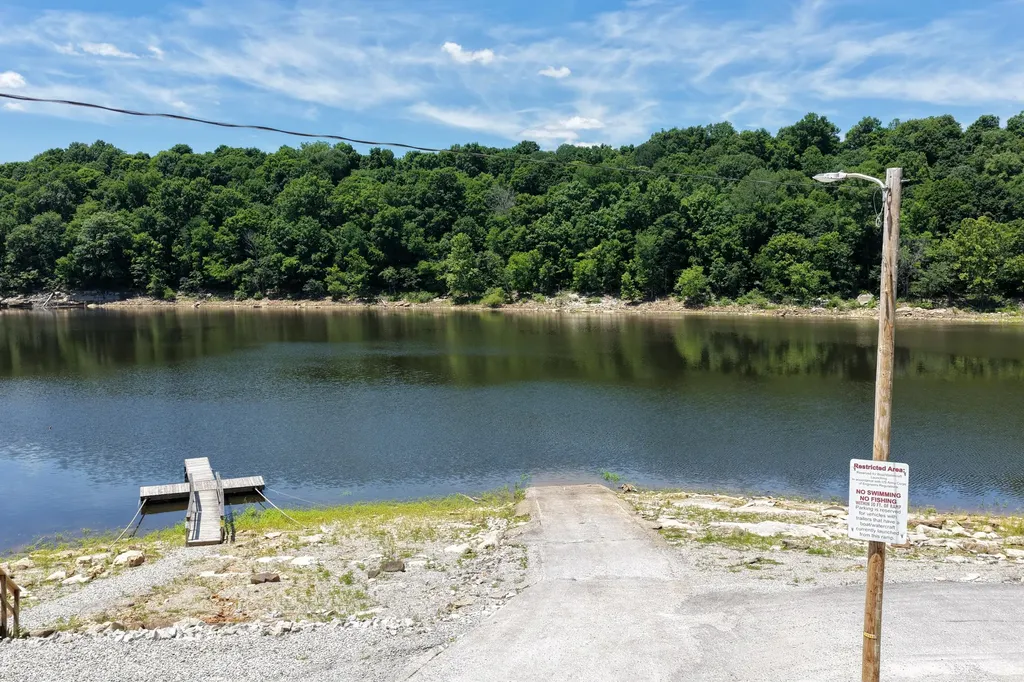 1129 Indian Ridge Road Falls Of Rough KY 40119