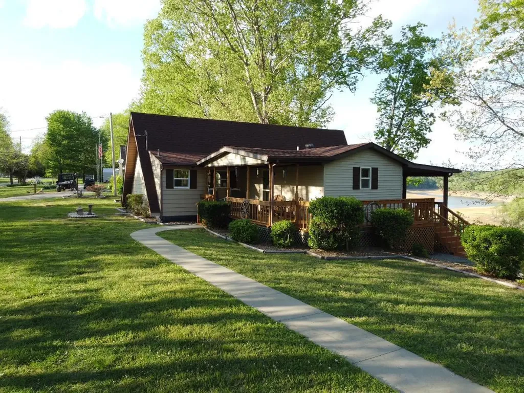 1129 Indian Ridge Road Falls Of Rough KY 40119