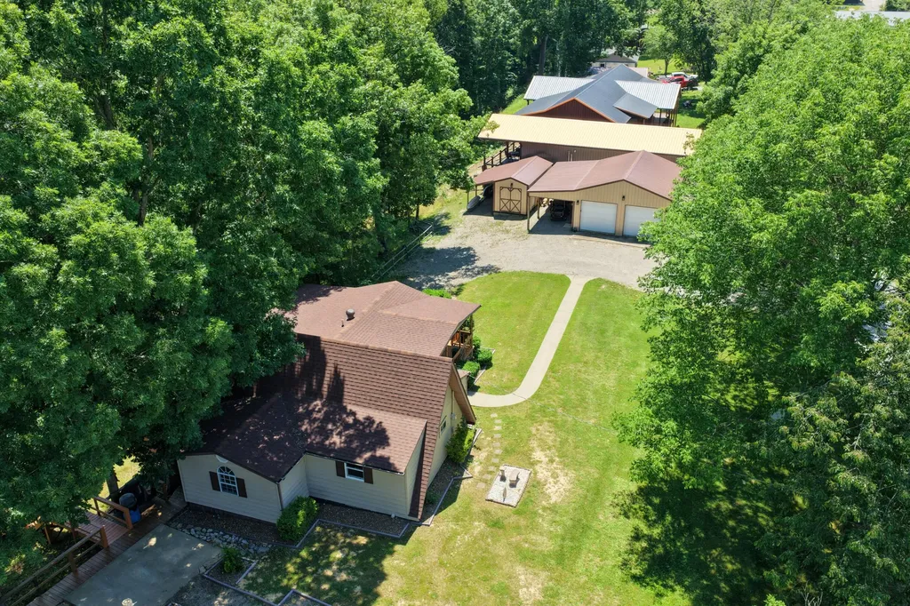 1129 Indian Ridge Road Falls Of Rough KY 40119