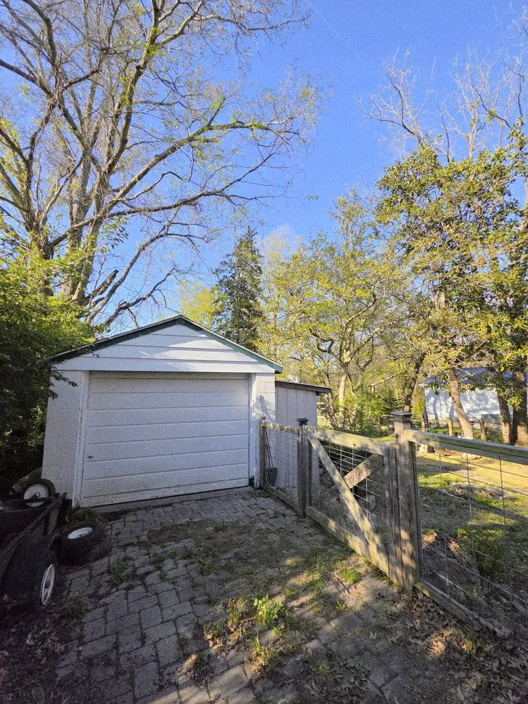 305 Jackson Street Berea KY 40403