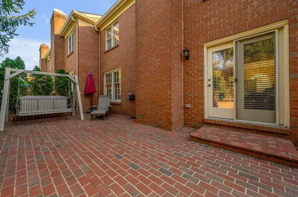 1056 Taborlake Drive Lexington KY 40502