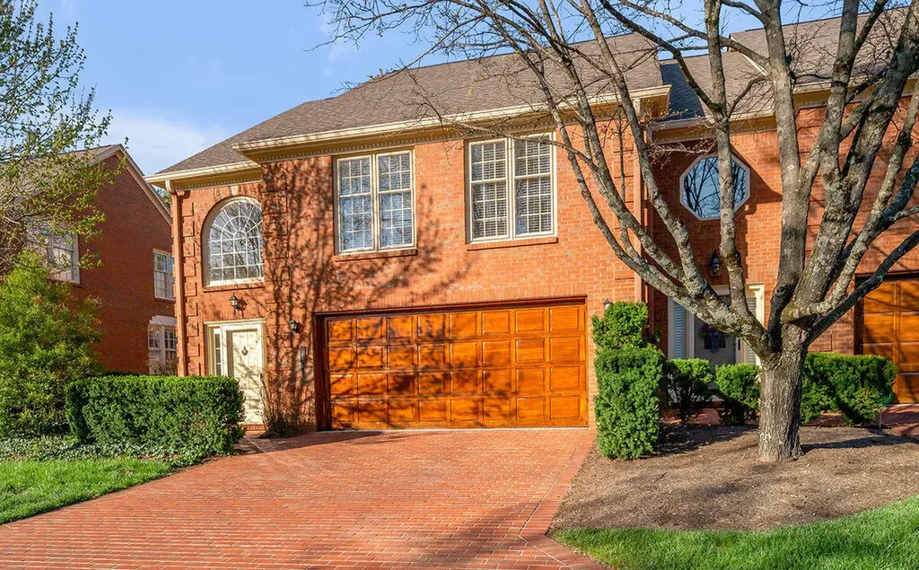 1056 Taborlake Drive Lexington KY 40502