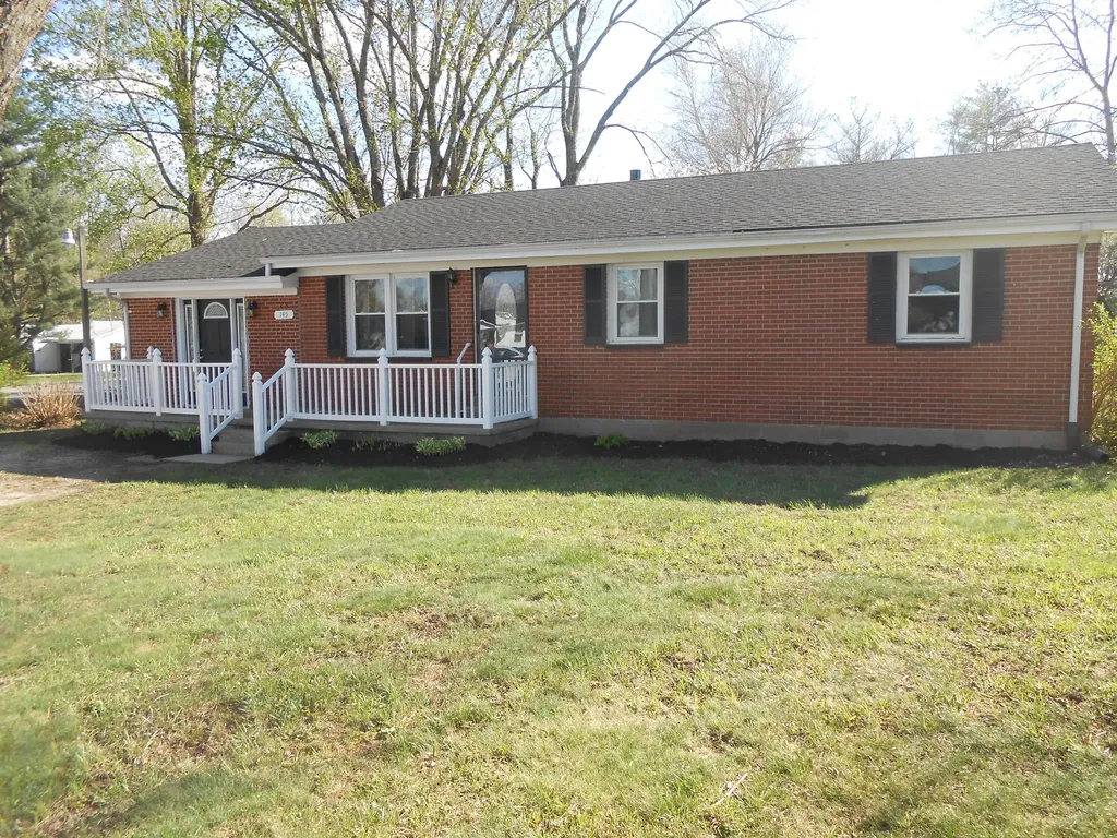 145 Tabor Road Jeffersonville KY 40337