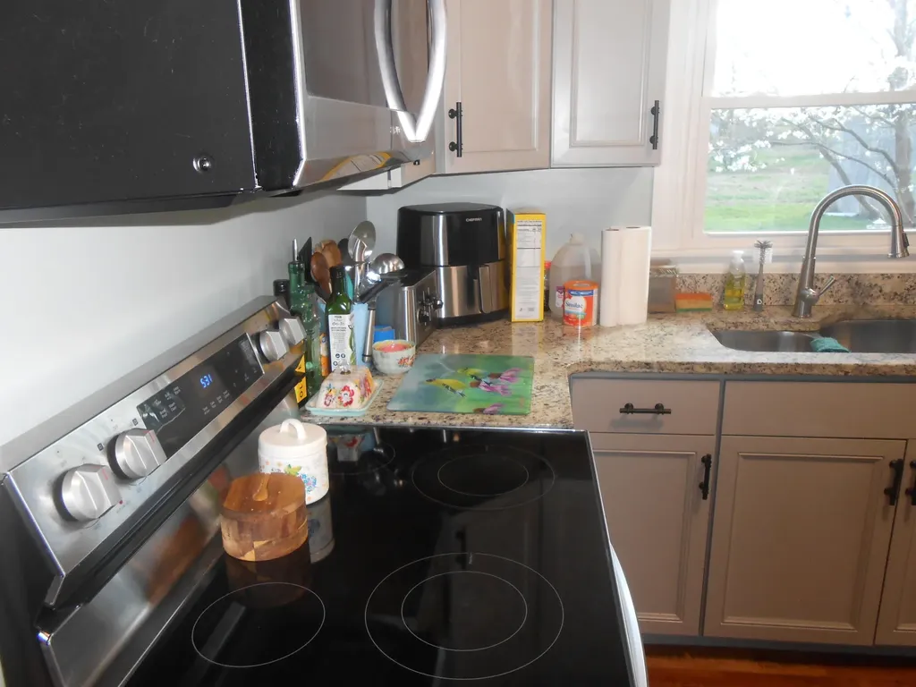145 Tabor Road Jeffersonville KY 40337