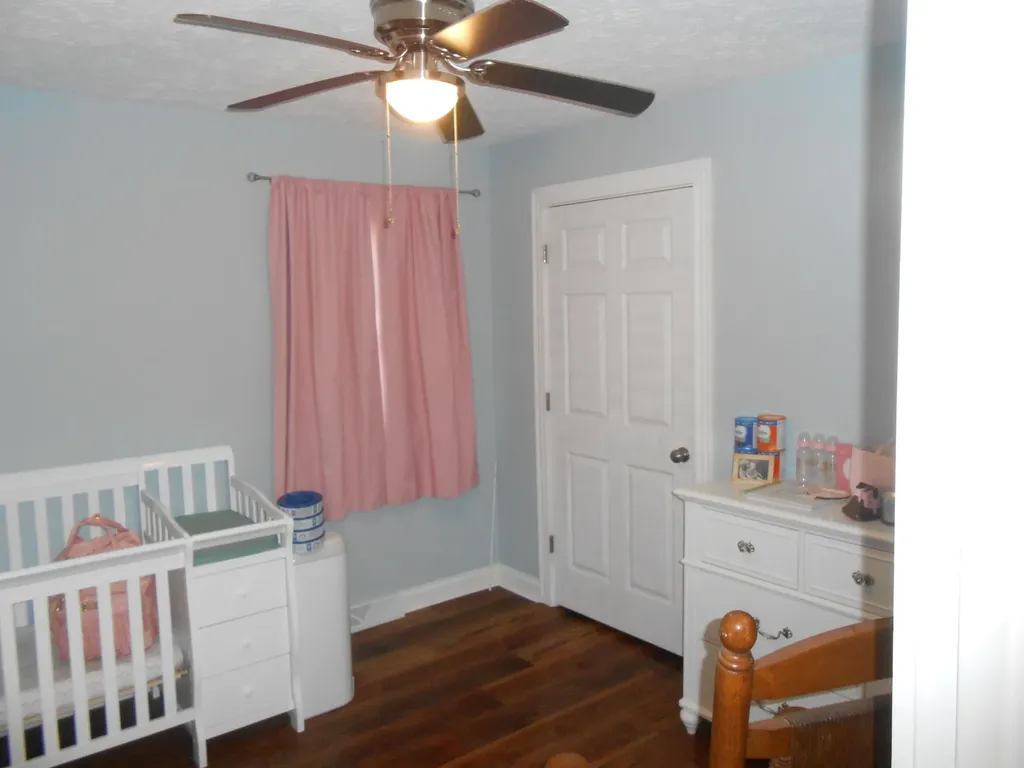 145 Tabor Road Jeffersonville KY 40337