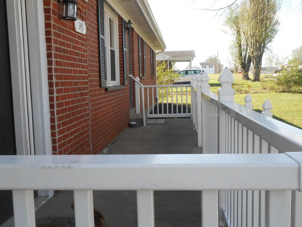145 Tabor Road Jeffersonville KY 40337