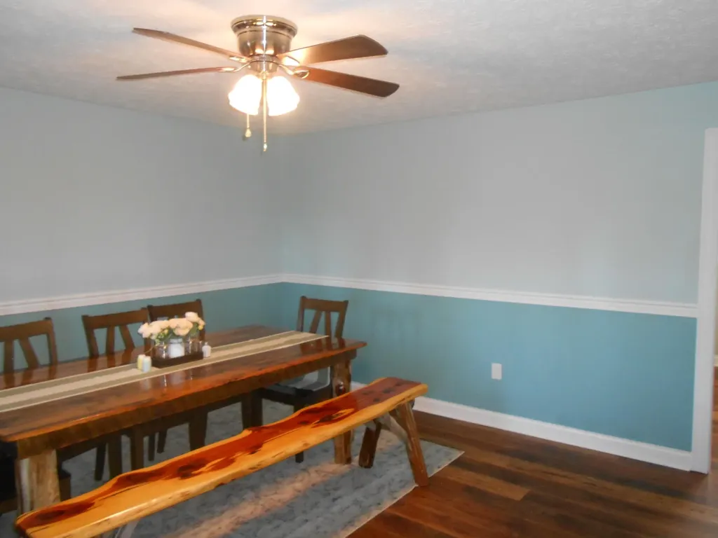 145 Tabor Road Jeffersonville KY 40337